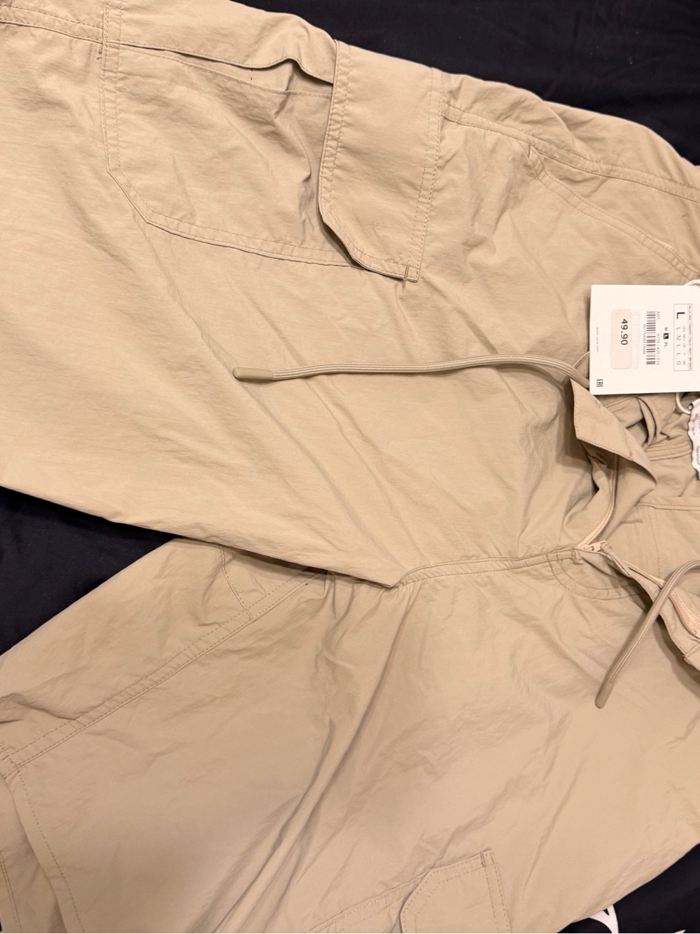 Light Beige Utility cargo shorts size Large Zara